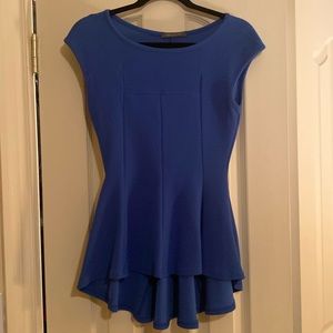 Woman’s cap sleeve top